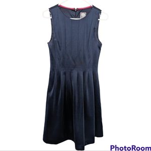 Vince Camuto navy size 4 pleated sleeveless fit and flare dress with pockets